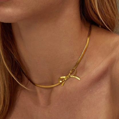 Tiny Bow | Necklace